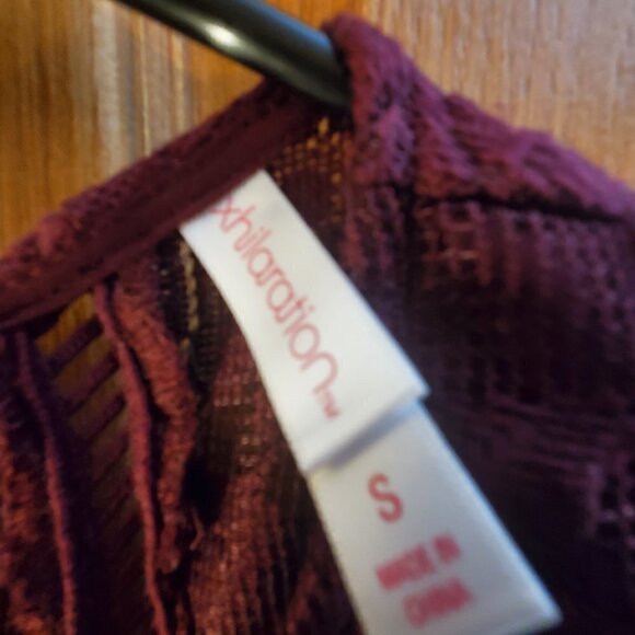 NWOT Fun Floral Burgundy Lace Swing Top by Xhilaration - Picture 7 of 7